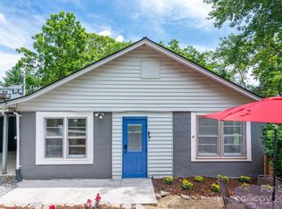 210 Lakeside Dr, Hendersonville, NC 28739