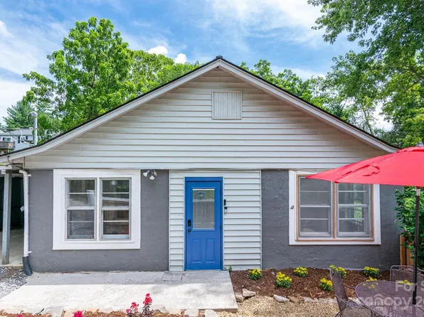 210 Lakeside Dr, Hendersonville, NC 28739