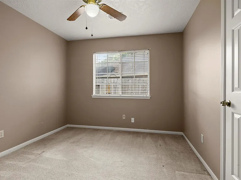 11307 Travelers Way Cir — Photo 16