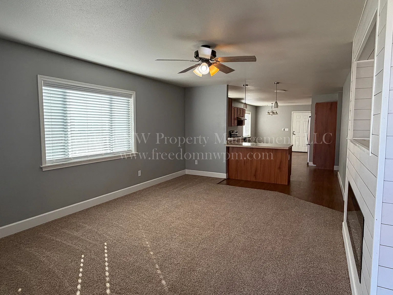 3 bed, 1316 sqft, $2,350 — Photo 4