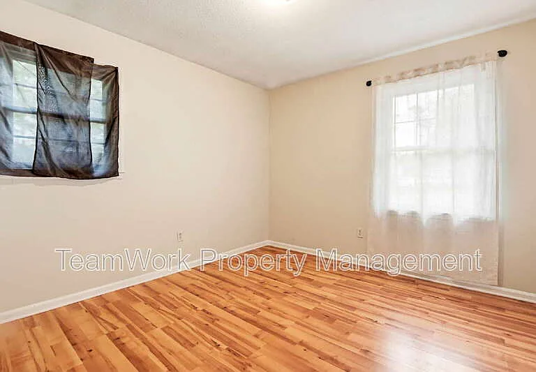 4467 Donwood Cir — Photo 25