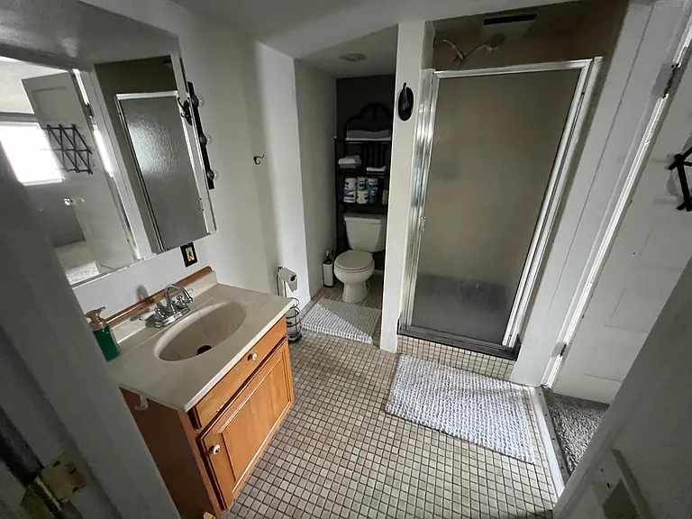 1222 N Anderson St — Photo 6