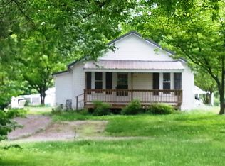 328 N Main St, Medina, TN 38355