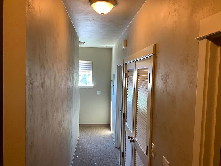 585 E 14th Ave #5 — Photo 8
