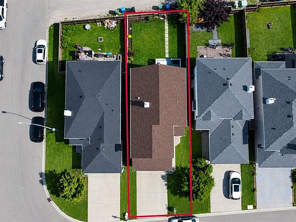 3rd image of 53 SW Marthas Pl NE