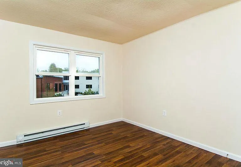 1700 Roberts St #7 — Photo 7