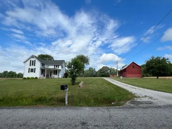 22817 Lake Tambo Rd, Sunman, IN 47041