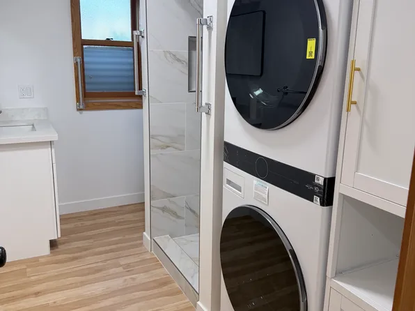 616 NW 60th St, Seattle, WA 98107