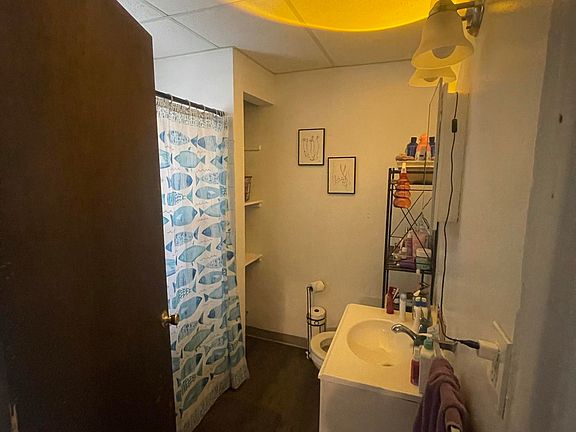 3rd image of 1536 Canfield St W #101