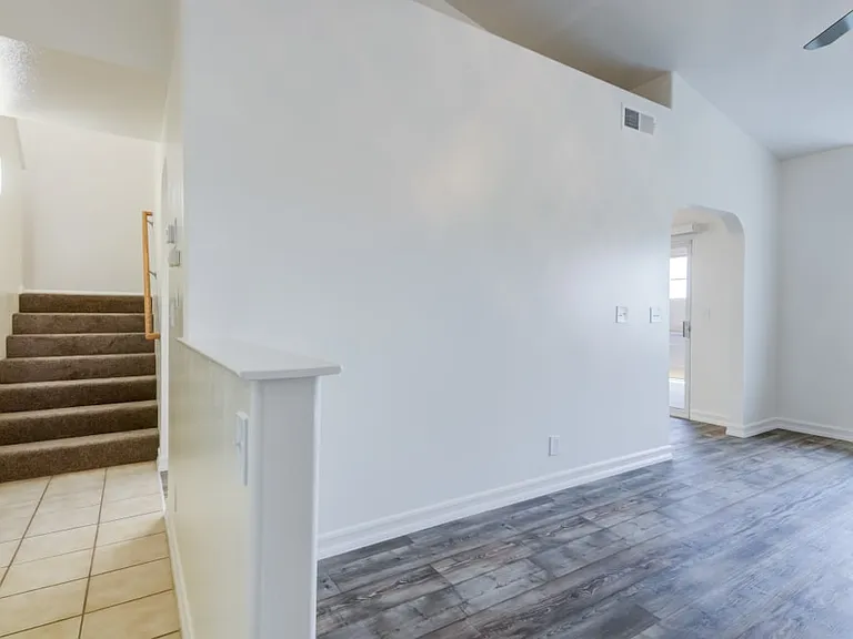 Bayview Hills - Military Housing — Photo 10