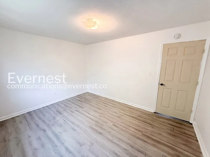 426 Buckingham Cir — Photo 15