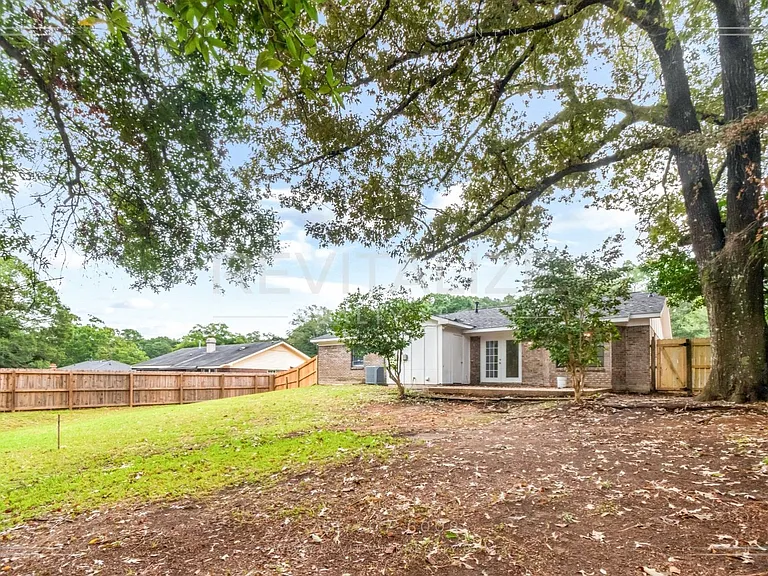 5728 Post Oak Ct — Photo 26