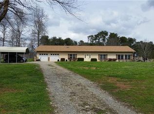 548 Lippard Farm Rd, Statesville, NC 28625