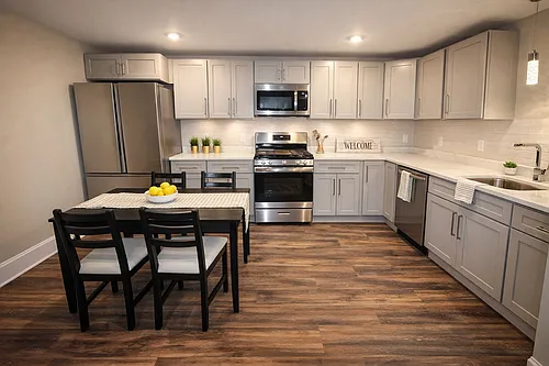 Floor plan 528-3