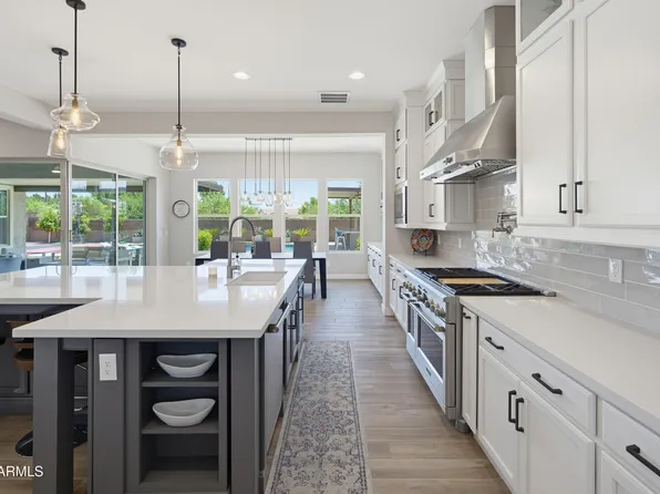 2515 E THORNTON Court, Gilbert, AZ 85297