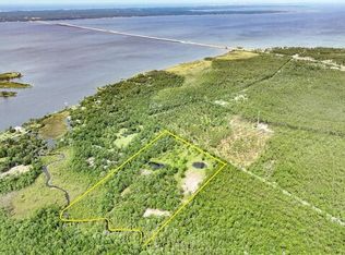 Fluffy Landing Rd, Freeport, FL 32439