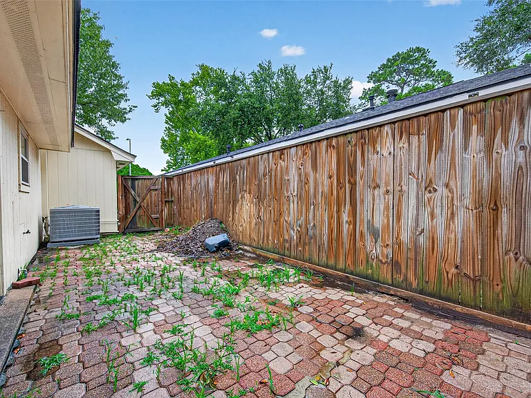 10419 Appleridge Dr — Photo 38