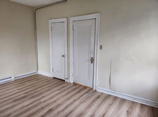 Spacious Apartment for Rent 848 Linn Drive, Cleveland, OH 44108, Cleveland, OH 44108