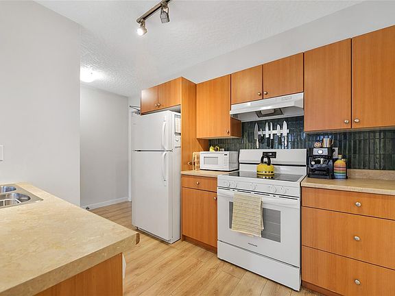 4th image of 383 Wale Rd #200