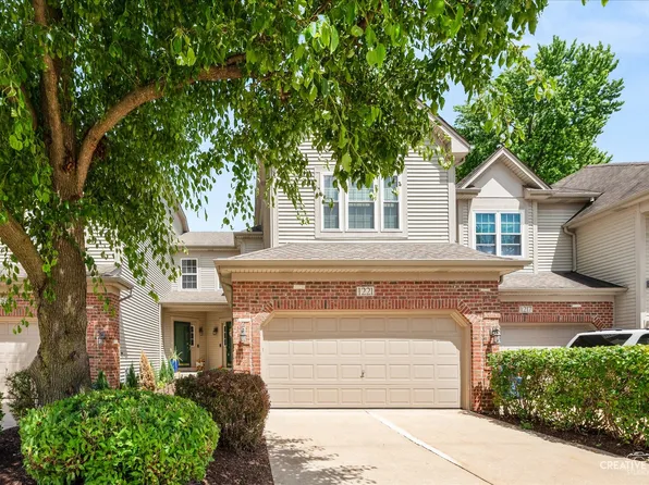1221 Oakleaf Ct, Aurora, IL 60506