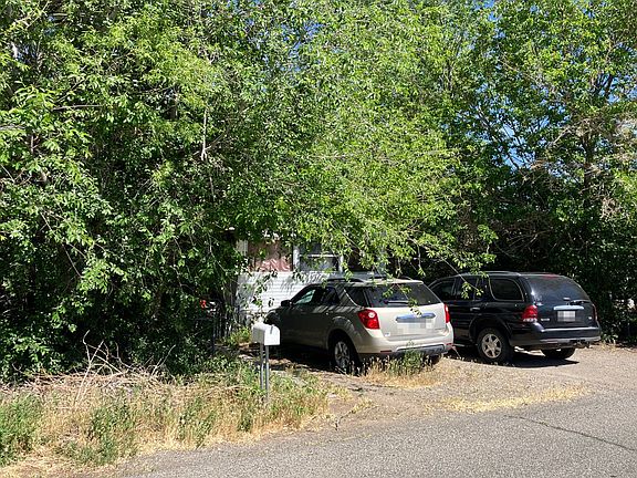 3rd image of 612 Tropicana Dr