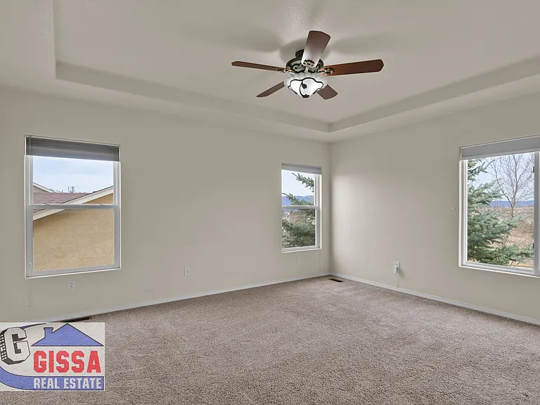 5532 Mountain Garland Dr — Photo 22