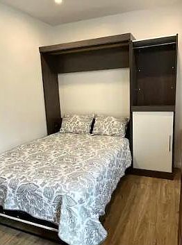 1st image of 828 Chapman Ave #1