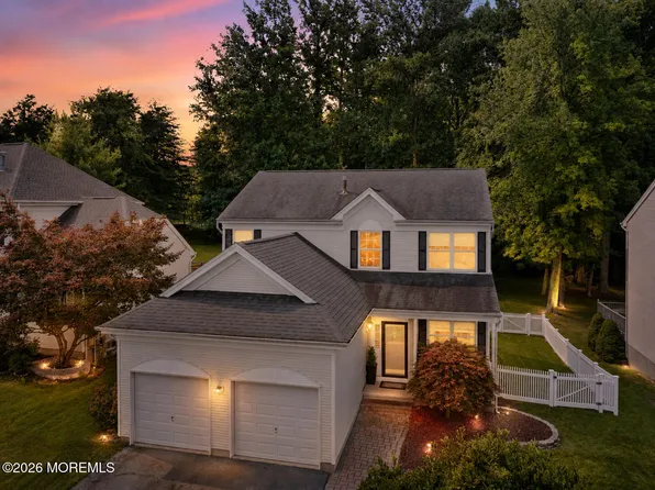 52 Waterford Avenue, Morganville, NJ 07751
