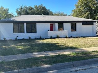 3243 Mimosa Park Dr, Richland Hills, TX 76118