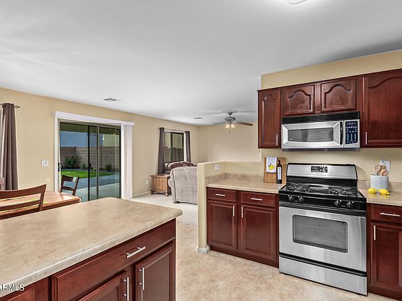 5th image of 283 W HEREFORD Drive