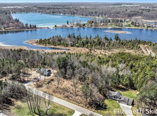 13060 Spruceridge Rd, Gowen, MI 49326