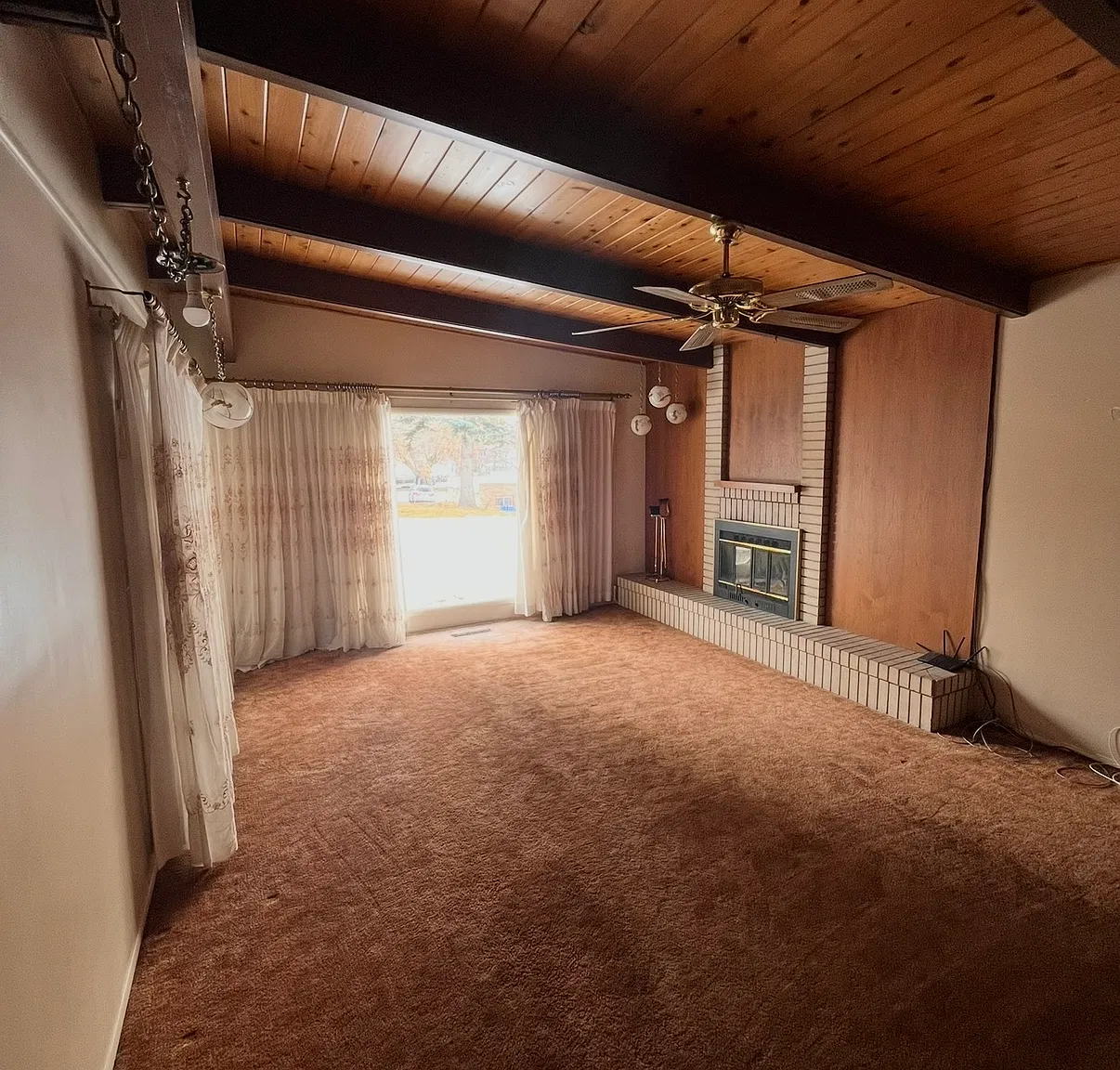 2 bed, 1100 sqft, $1,500 — Photo 2