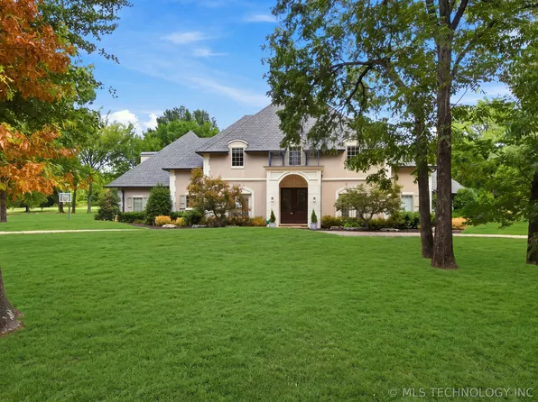 6960 Fox Briar Dr, Tulsa, OK 74132