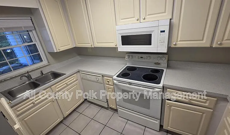 1636 Terry Rd — Photo 7