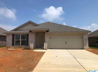 80 Sage Oak Dr, Priceville, AL 35603