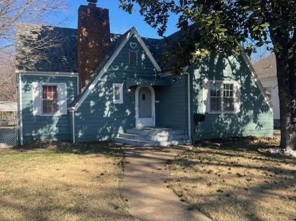 2823 Crawford Ave, Parsons, KS 67357