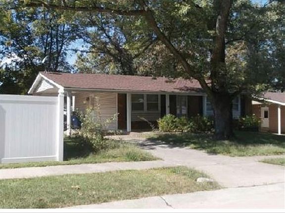 4th image of 1437 Glenmeade Dr