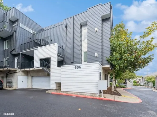 606 S Nevada St, Portland, OR 97219