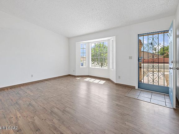 4th image of 7621 S Falster Ave