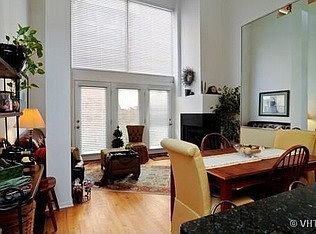 2nd image of 1100 W Cornelia Ave APT 141