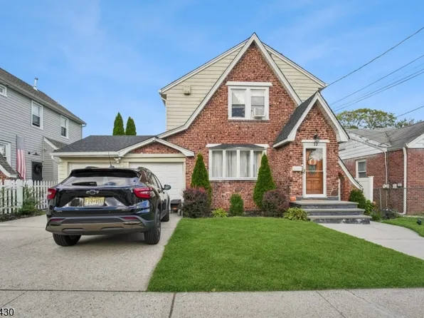 12 Silleck St, Clifton City, NJ 07013