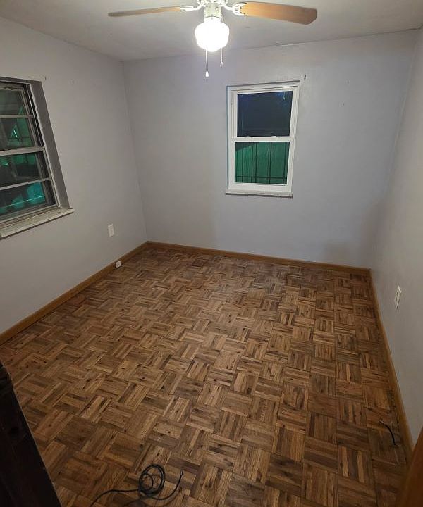 2nd image of 187 W 19th St