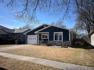 721 N Saunders Ave, Hastings, NE 68901