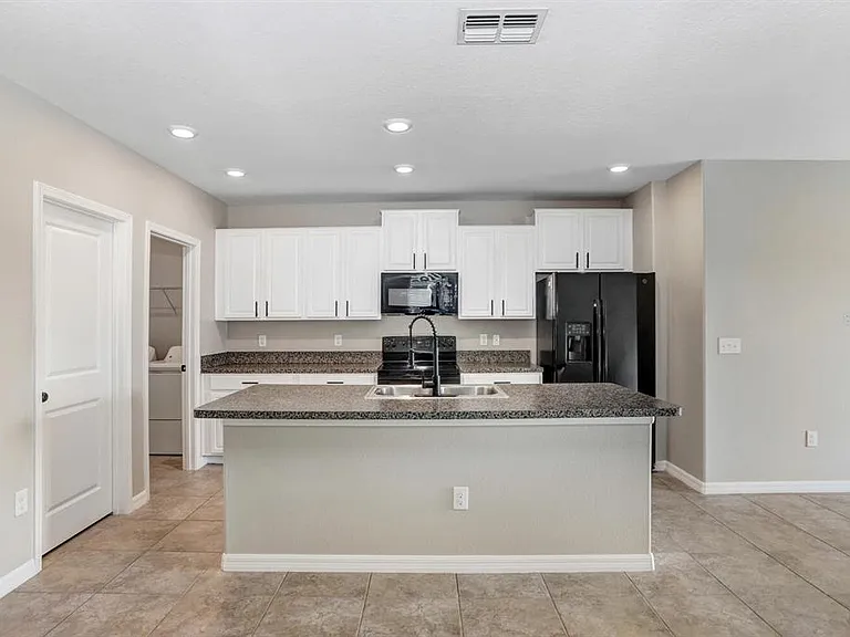 10256 Carloway Hills Dr — Photo 11