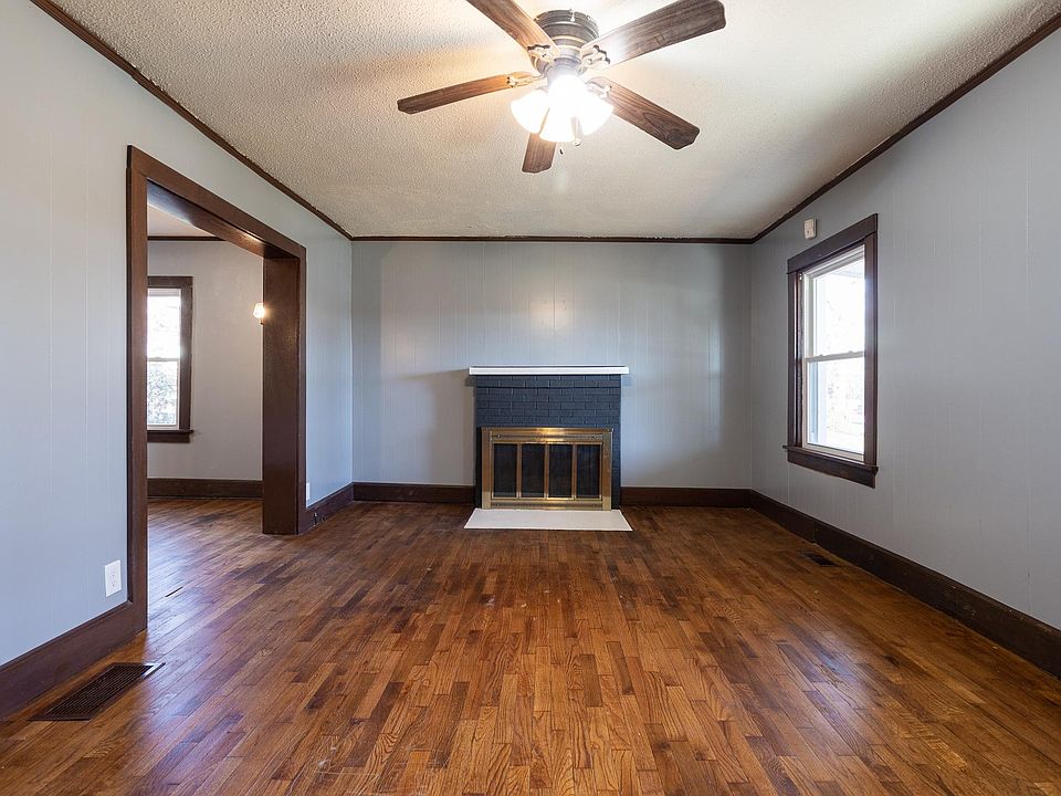 Front Livingroom.
