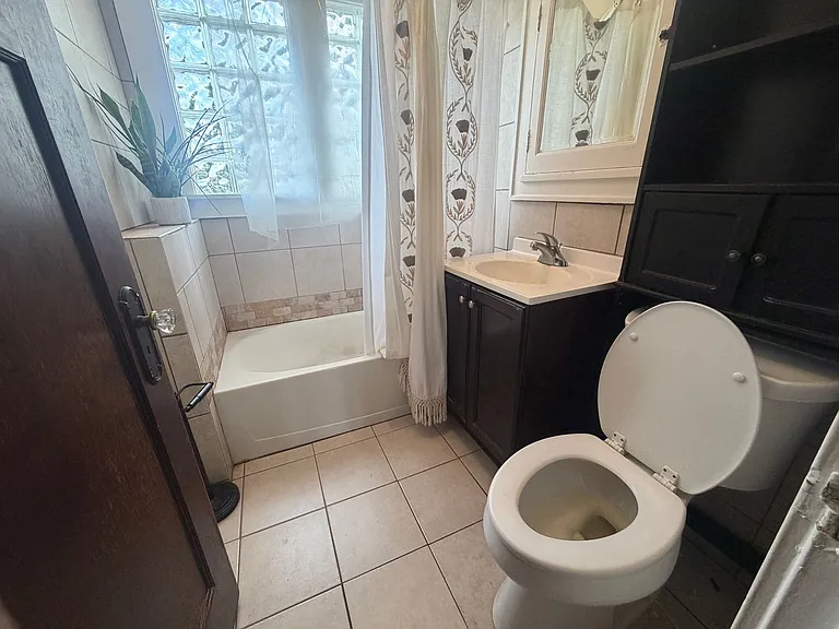 3504 S Clement Ave — Photo 7