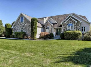 546 Harvest Ln, Mechanicsburg, PA 17055