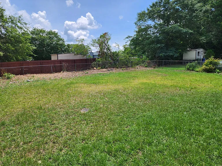 3034 Lansing Ave — Photo 11