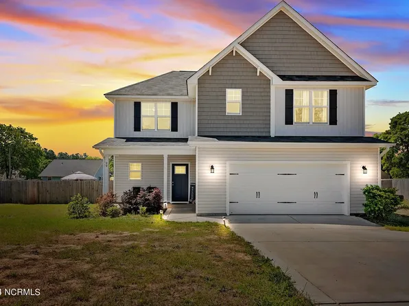 29 N Dakota Court, Spring Lake, NC 28390
