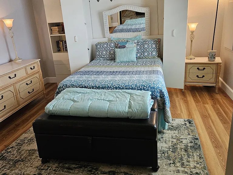 Guest bedroom